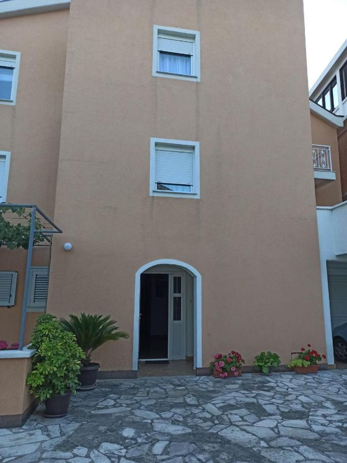 Apartment Parapid Budva